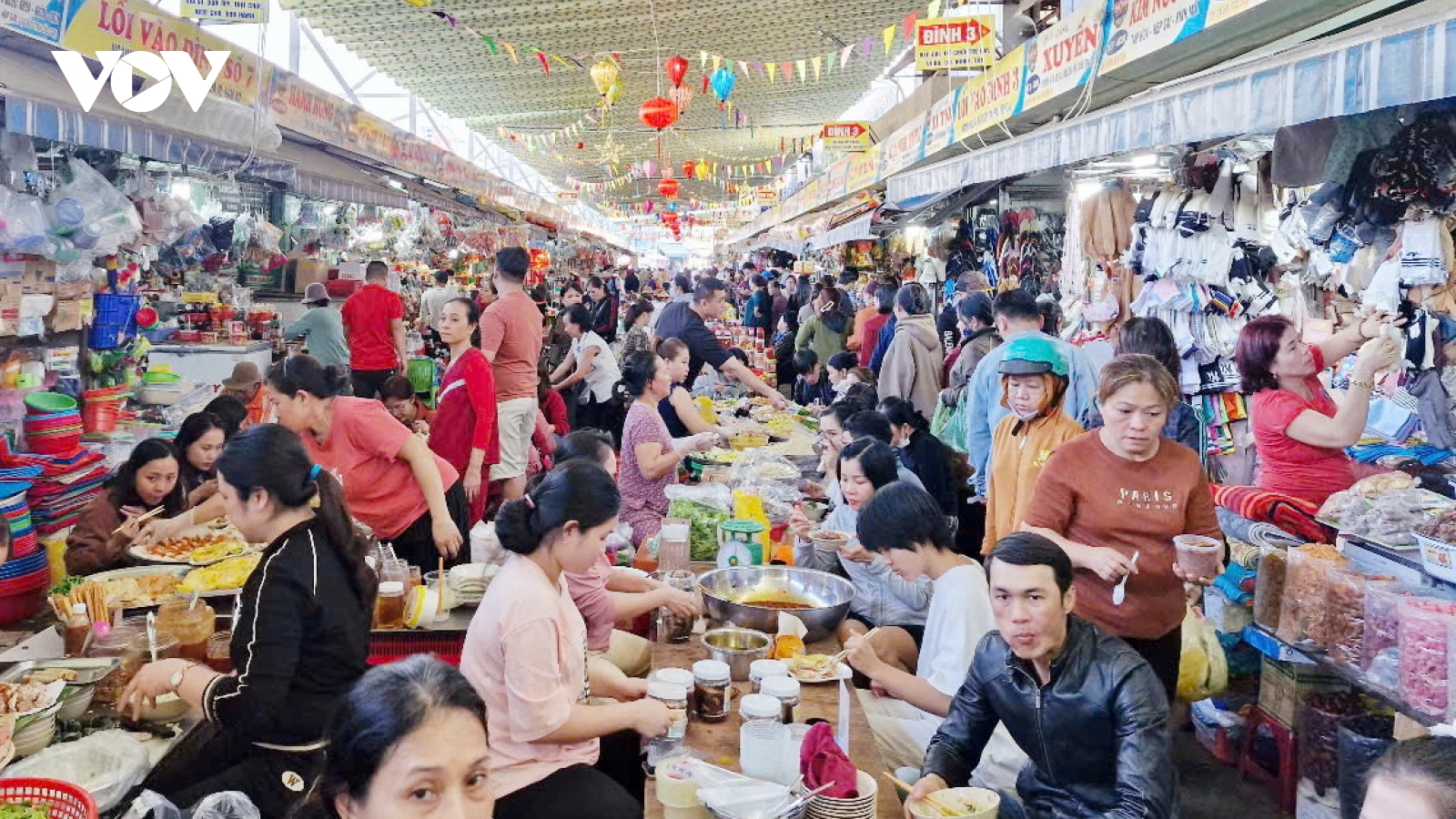 Đà Nẵng: Chợ, siêu thị ngày tết nhộn nhịp, sức mua tăng cao